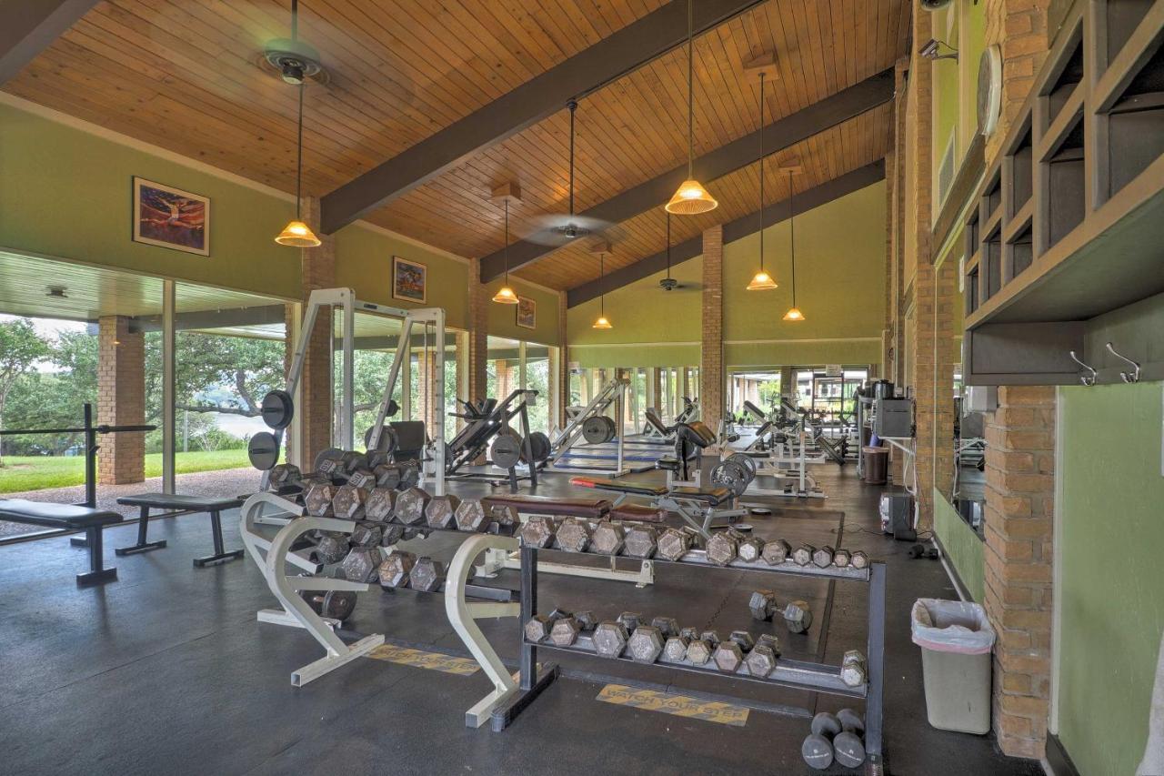 Waterfront Lake Travis Home With Pool Access! Point Venture Dış mekan fotoğraf