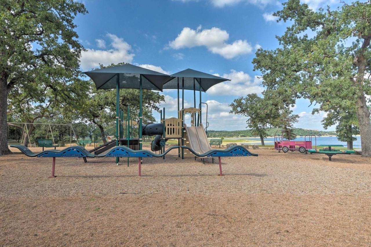 Waterfront Lake Travis Home With Pool Access! Point Venture Dış mekan fotoğraf