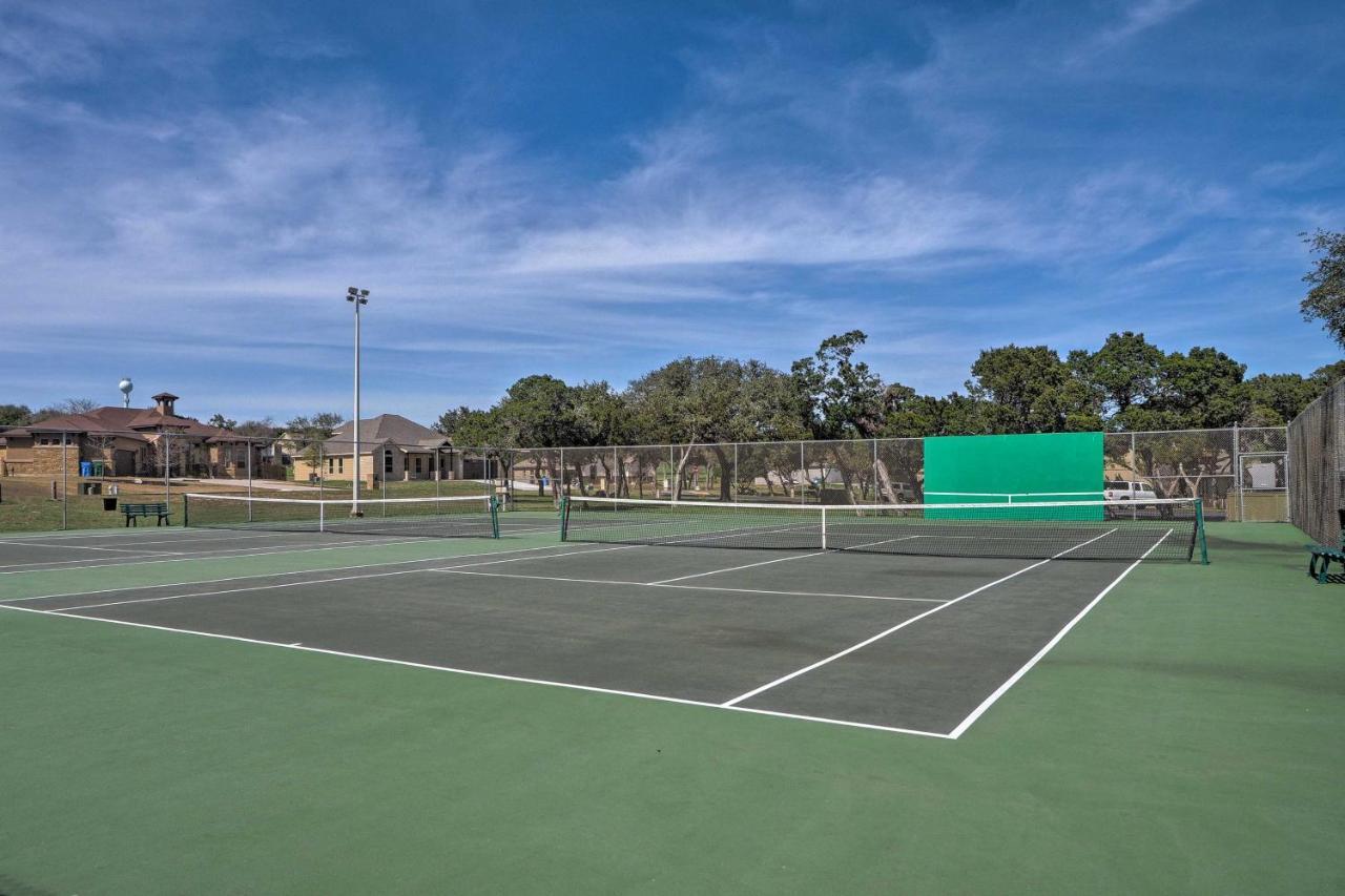 Waterfront Lake Travis Home With Pool Access! Point Venture Dış mekan fotoğraf